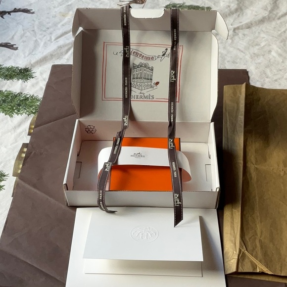 🐴 HERMÈS BOX AND RIBBON BUNDLE 🐴 NWOT 🐴 - Picture 6 of 16